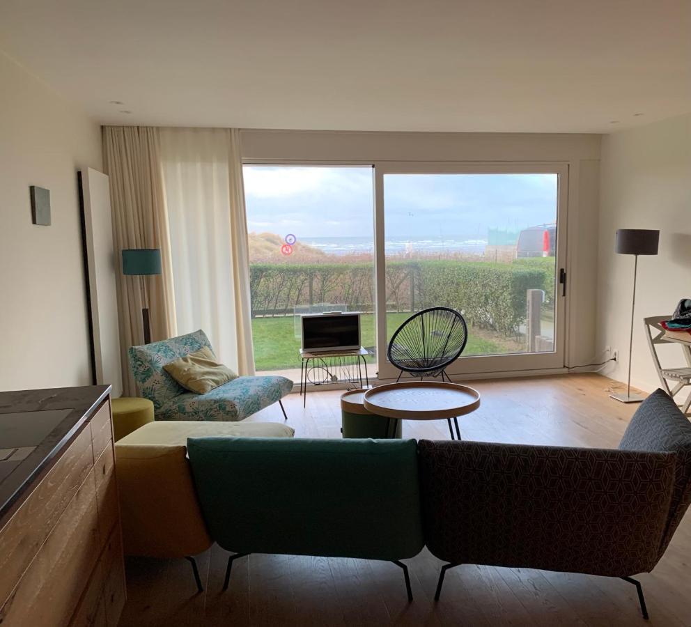 Appartement Op Het Strand, Enfin, Zo Goed Als... Koksijde Exterior photo